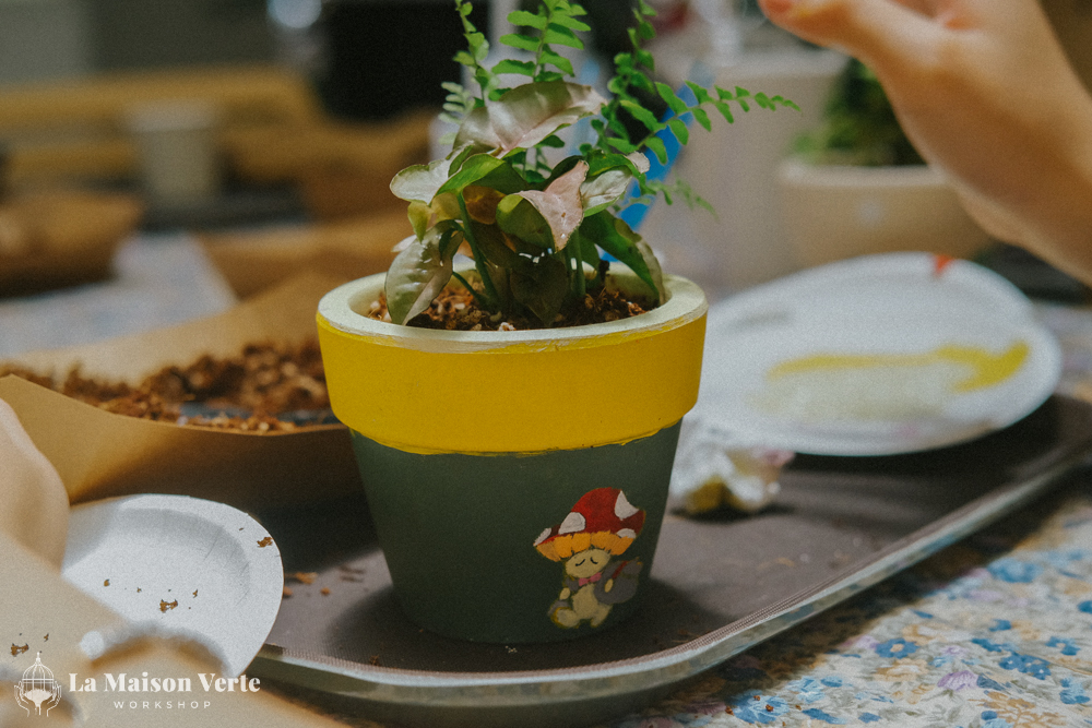 Pot Painting Workshop - La Maison Verte Workshop